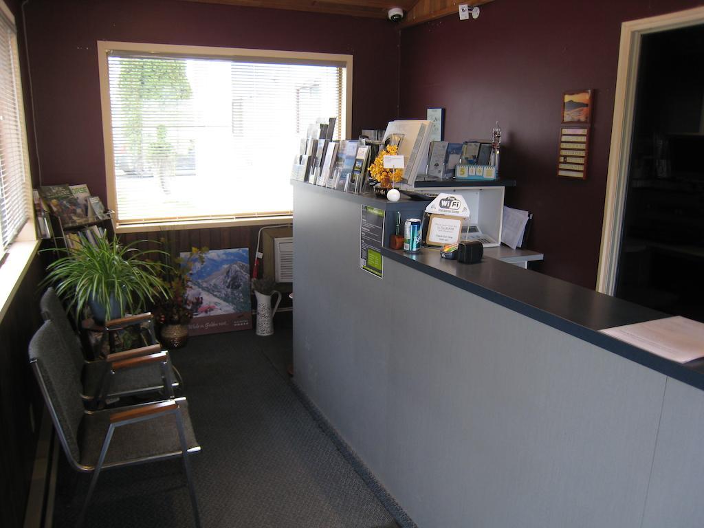 Rondo Motel Golden Extérieur photo
